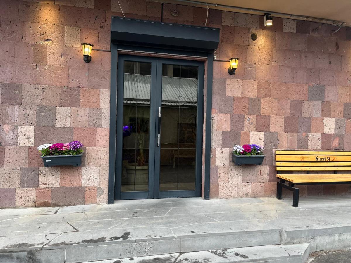 Street51 Hostel Yerevan Exterior photo